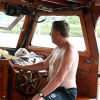 Senior banging a babe on his boat